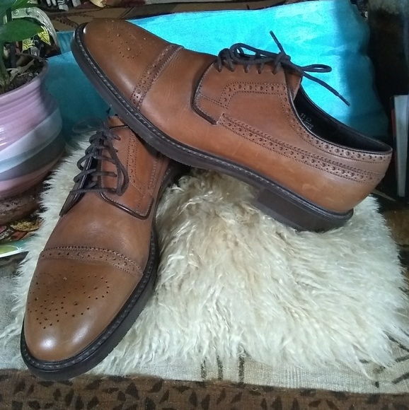 BANANA REPUBLIC MENS CAP TOE WING TIP OXFORDS - Picture 2 of 5